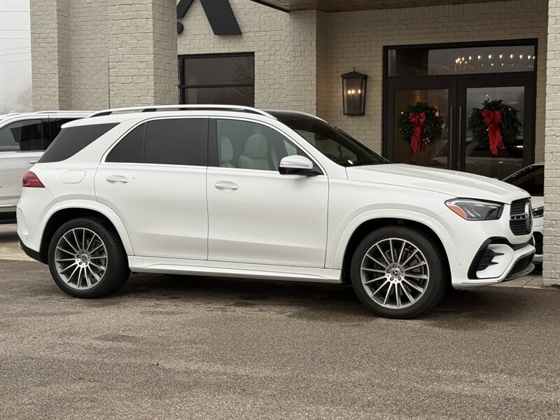 2024 Mercedes-Benz GLE 350 4MATIC®   - Photo 2 - Martin, TN 38237