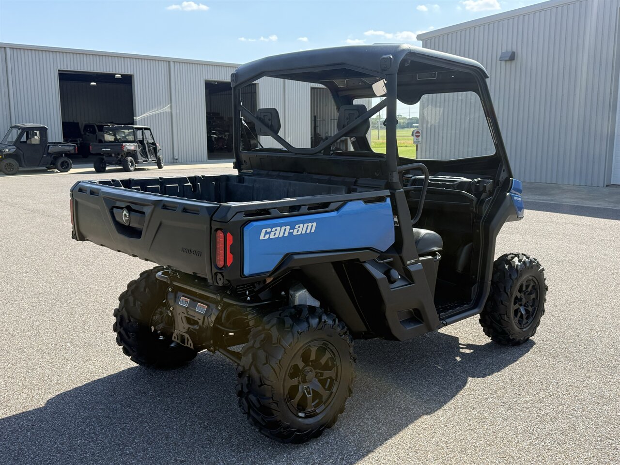2023 Can-Am Defender XT HD10 - Photo 7 - Martin, TN 38237