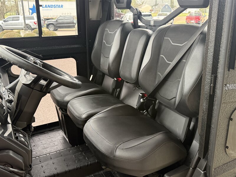 2023 Can-Am Defender XT HD10   - Photo 2 - Martin, TN 38237