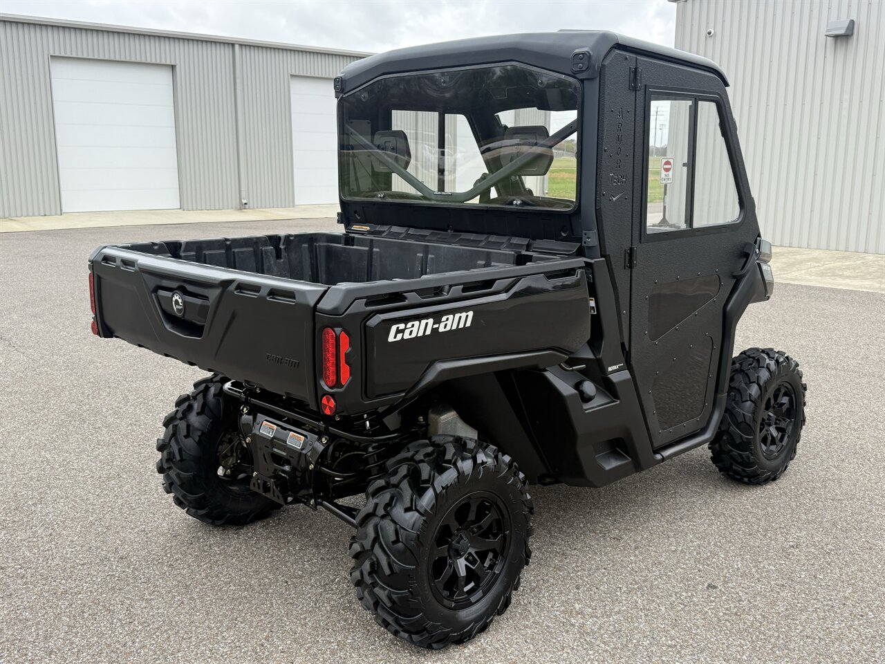 2023 Can-Am Defender XT HD10   - Photo 7 - Martin, TN 38237