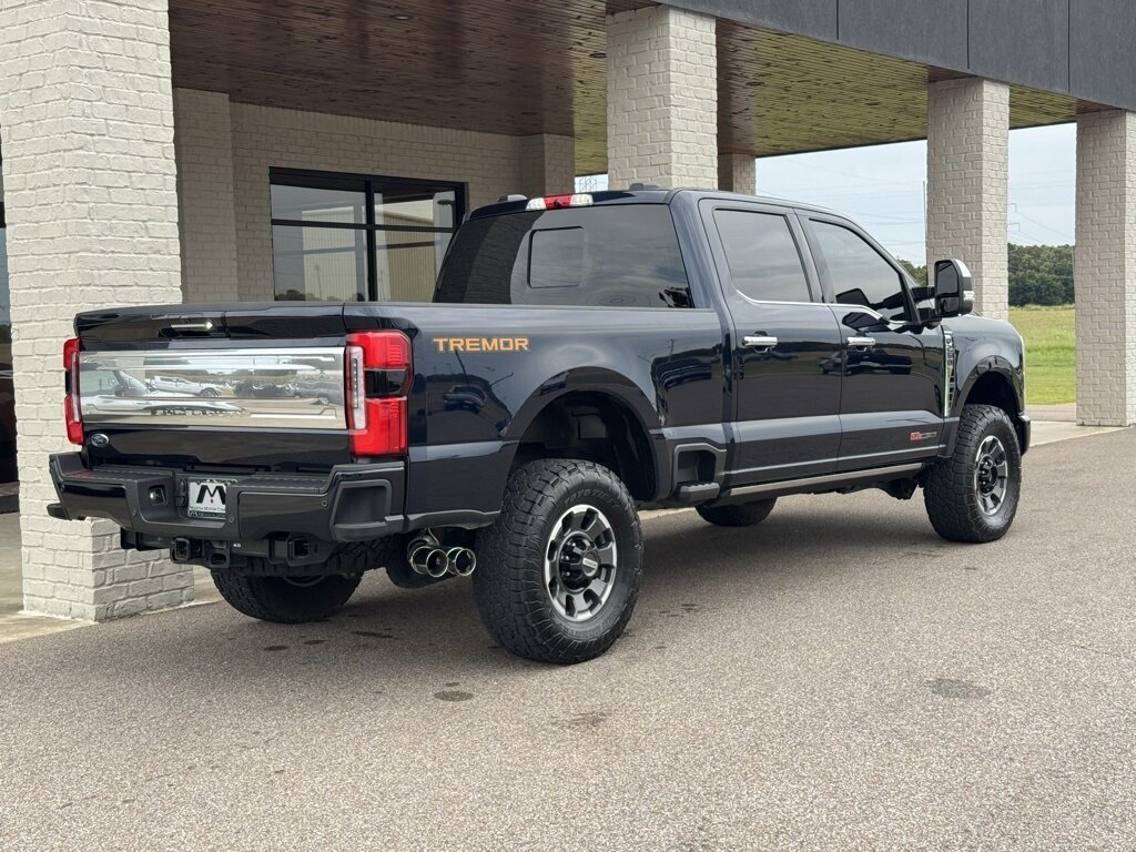 2024 Ford F-250 Platinum photo 13
