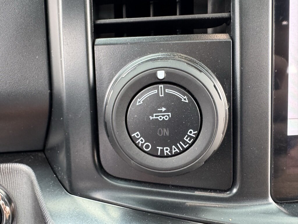 2024 Ford F-250 Platinum photo 34
