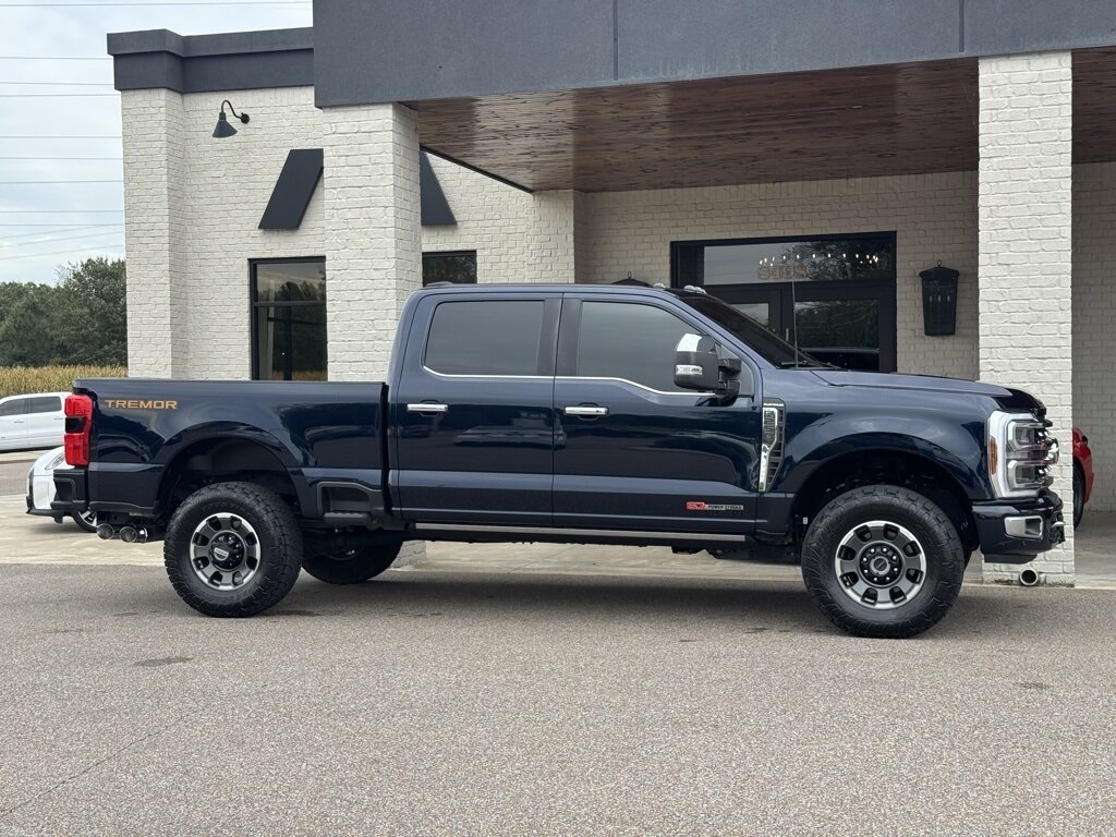 2024 Ford F-250 Platinum photo 18