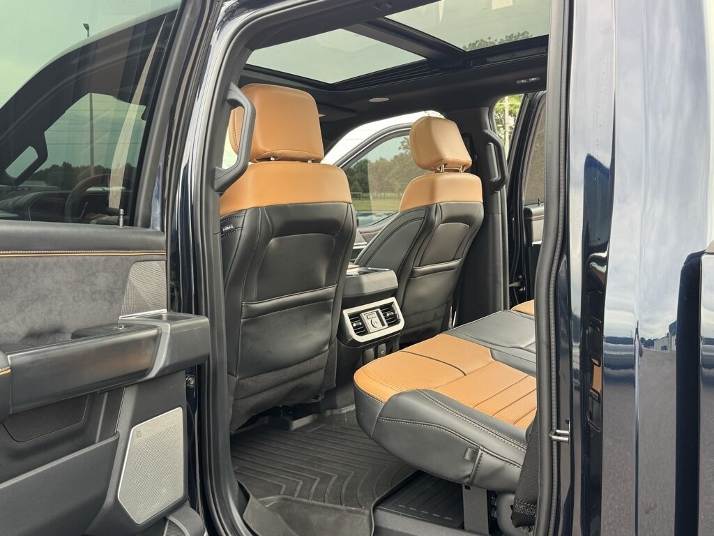 2024 Ford F-250 Platinum photo 39