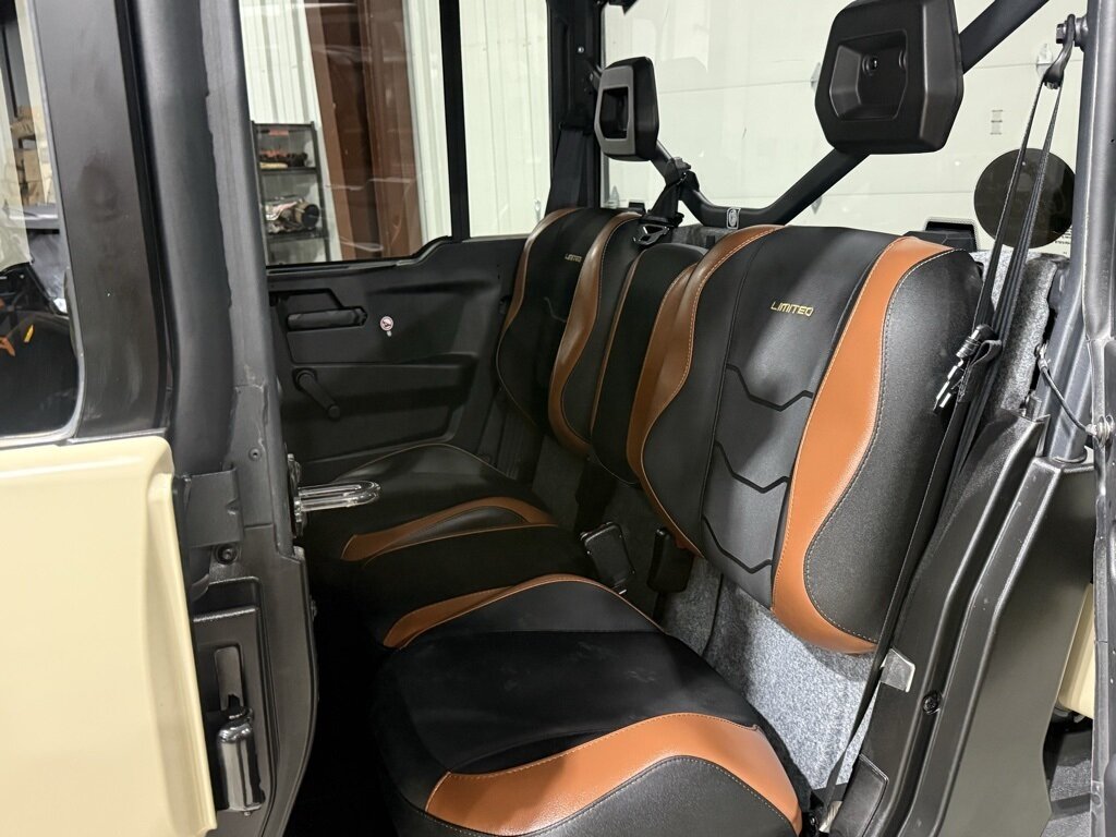 2024 Can-Am Defender MAX Limited HD10   - Photo 12 - Martin, TN 38237