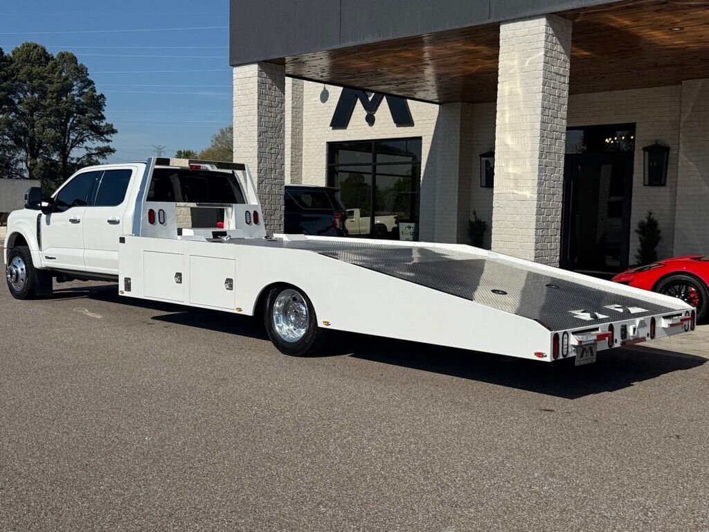 2024 Ford F-450 Super Duty Platinum DRW - Photo 30 - Martin, TN 38237