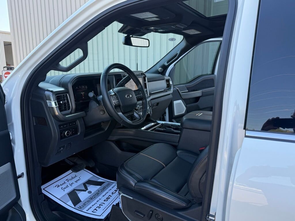 2024 Ford F-450 Super Duty Platinum DRW - Photo 38 - Martin, TN 38237