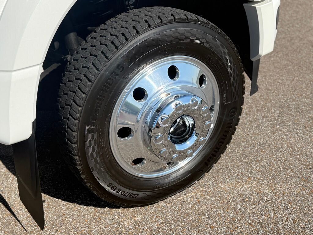 2024 Ford F-450 Super Duty Platinum DRW - Photo 26 - Martin, TN 38237