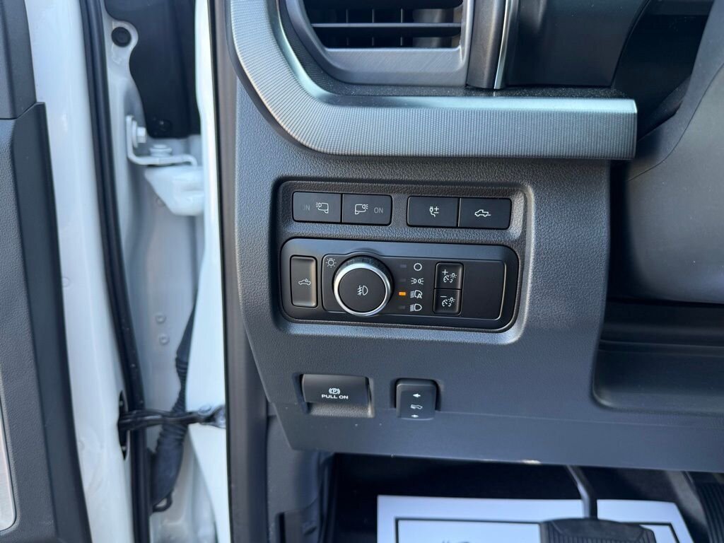 2024 Ford F-450 Super Duty Platinum DRW - Photo 47 - Martin, TN 38237