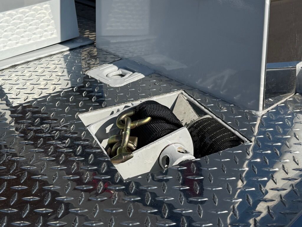 2024 Ford F-450 Super Duty Platinum DRW - Photo 17 - Martin, TN 38237