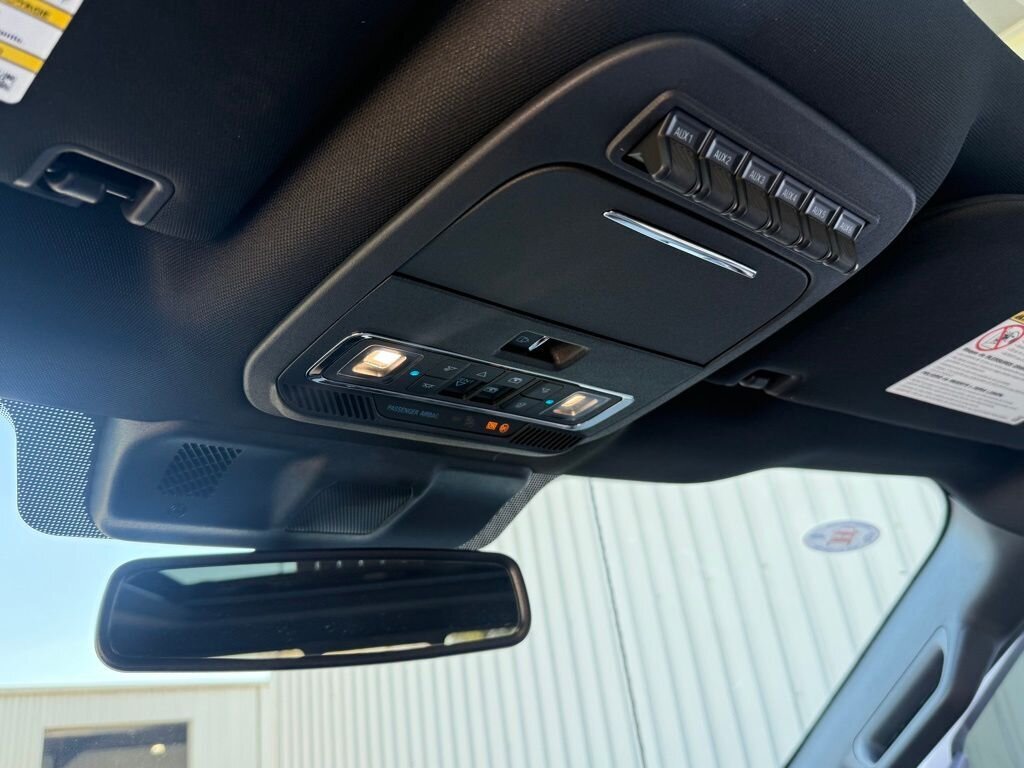 2024 Ford F-450 Super Duty Platinum DRW - Photo 54 - Martin, TN 38237