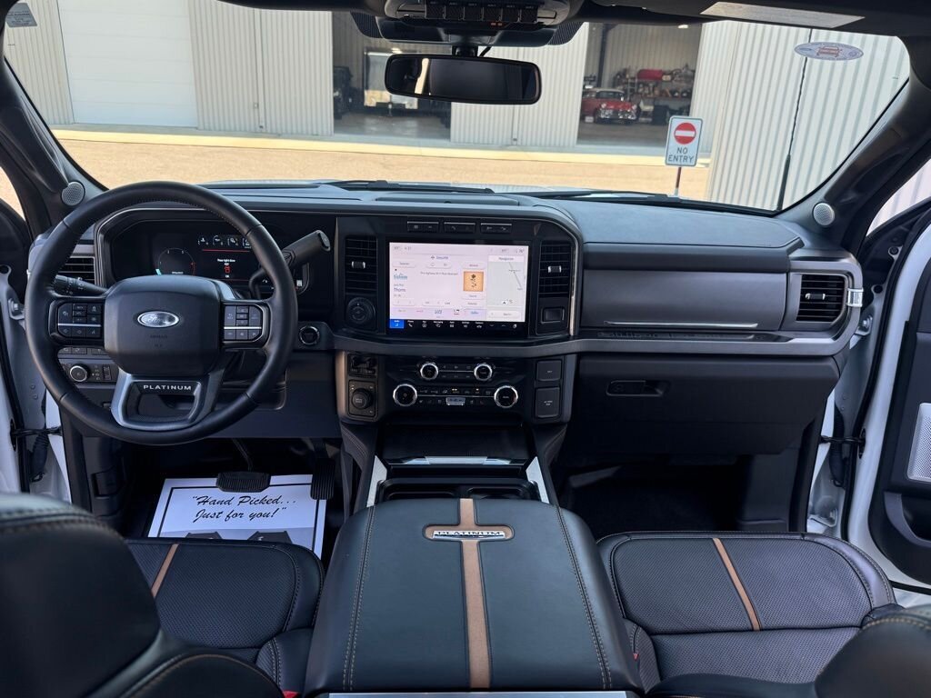 2024 Ford F-450 Super Duty Platinum DRW - Photo 42 - Martin, TN 38237