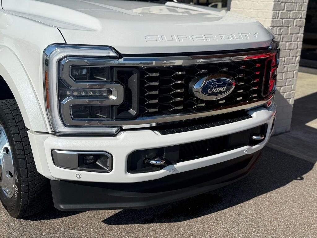 2024 Ford F-450 Super Duty Platinum DRW - Photo 27 - Martin, TN 38237