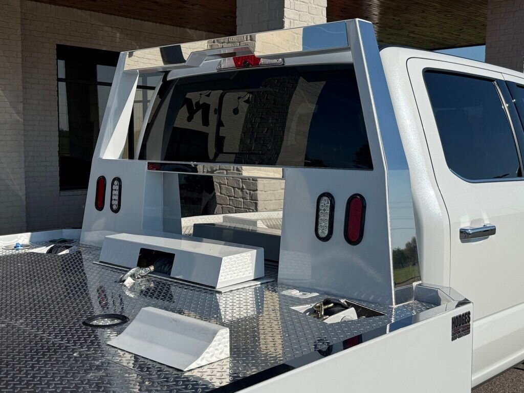 2024 Ford F-450 Super Duty Platinum DRW - Photo 16 - Martin, TN 38237