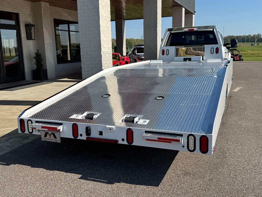 2024 Ford F-450 Super Duty Platinum DRW - Photo 9 - Martin, TN 38237