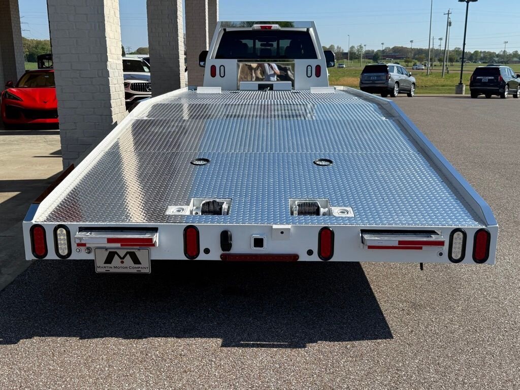 2024 Ford F-450 Super Duty Platinum DRW - Photo 10 - Martin, TN 38237