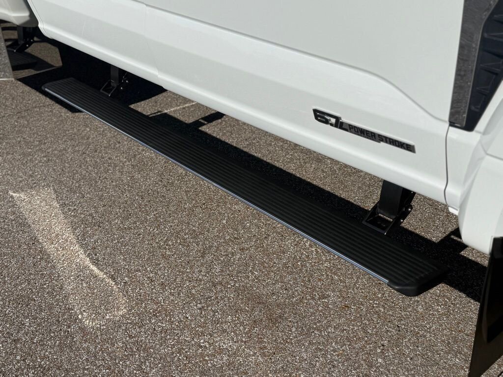 2024 Ford F-450 Super Duty Platinum DRW - Photo 25 - Martin, TN 38237