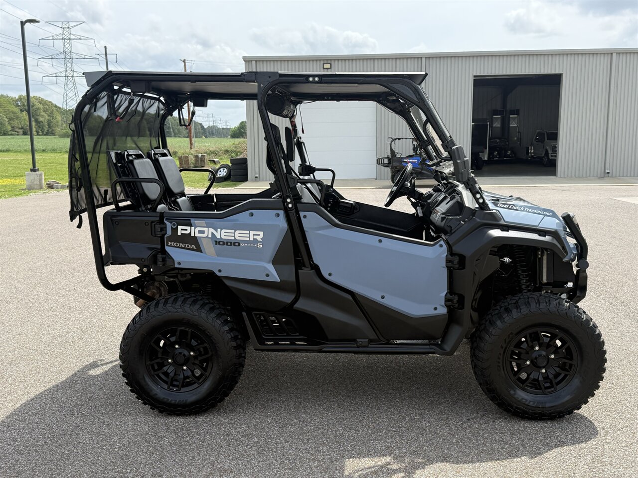 2024 Honda Pioneer 1000-5 Deluxe   - Photo 8 - Martin, TN 38237