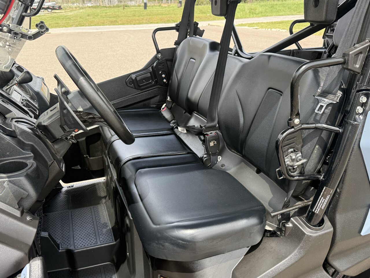 2024 Honda Pioneer 1000-5 Deluxe   - Photo 11 - Martin, TN 38237