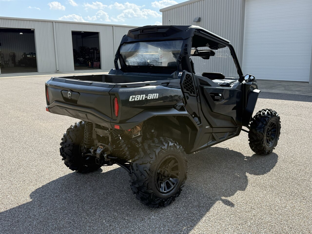 2021 Can-Am Commander XT 1000R - Photo 7 - Martin, TN 38237