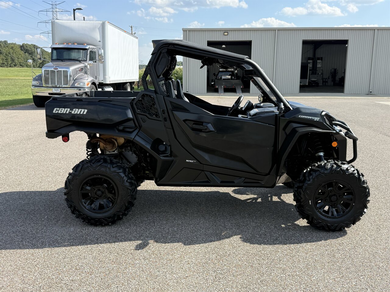 2021 Can-Am Commander XT 1000R - Photo 8 - Martin, TN 38237