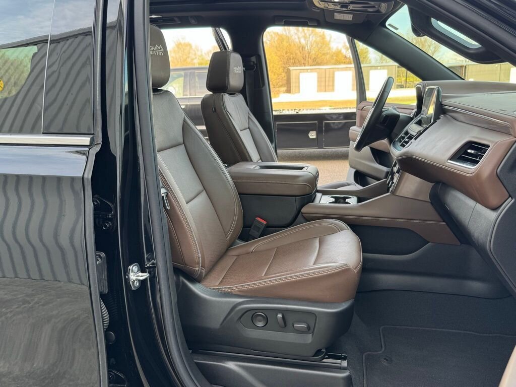 2023 Chevrolet Tahoe High Country   - Photo 48 - Martin, TN 38237