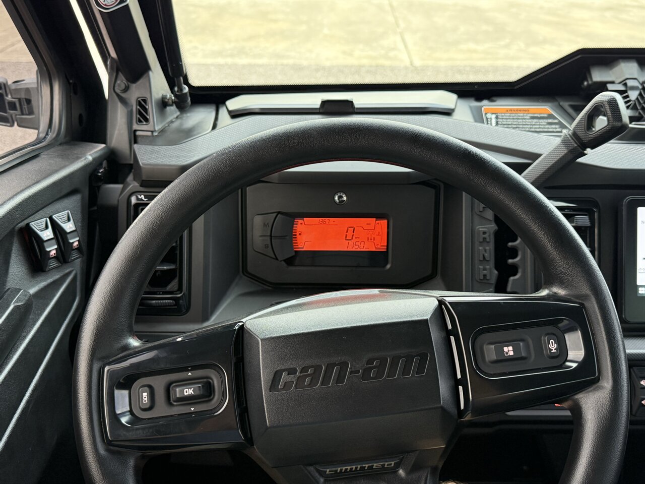 2026 Can-Am Defender MAX Limited HD11 - Photo 15 - Martin, TN 38237