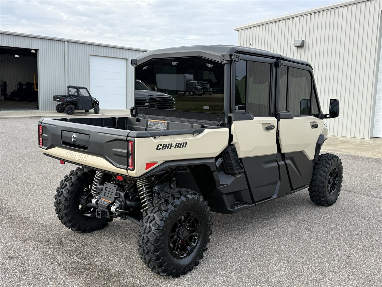 2026 Can-Am Defender MAX Limited HD11 - Photo 7 - Martin, TN 38237