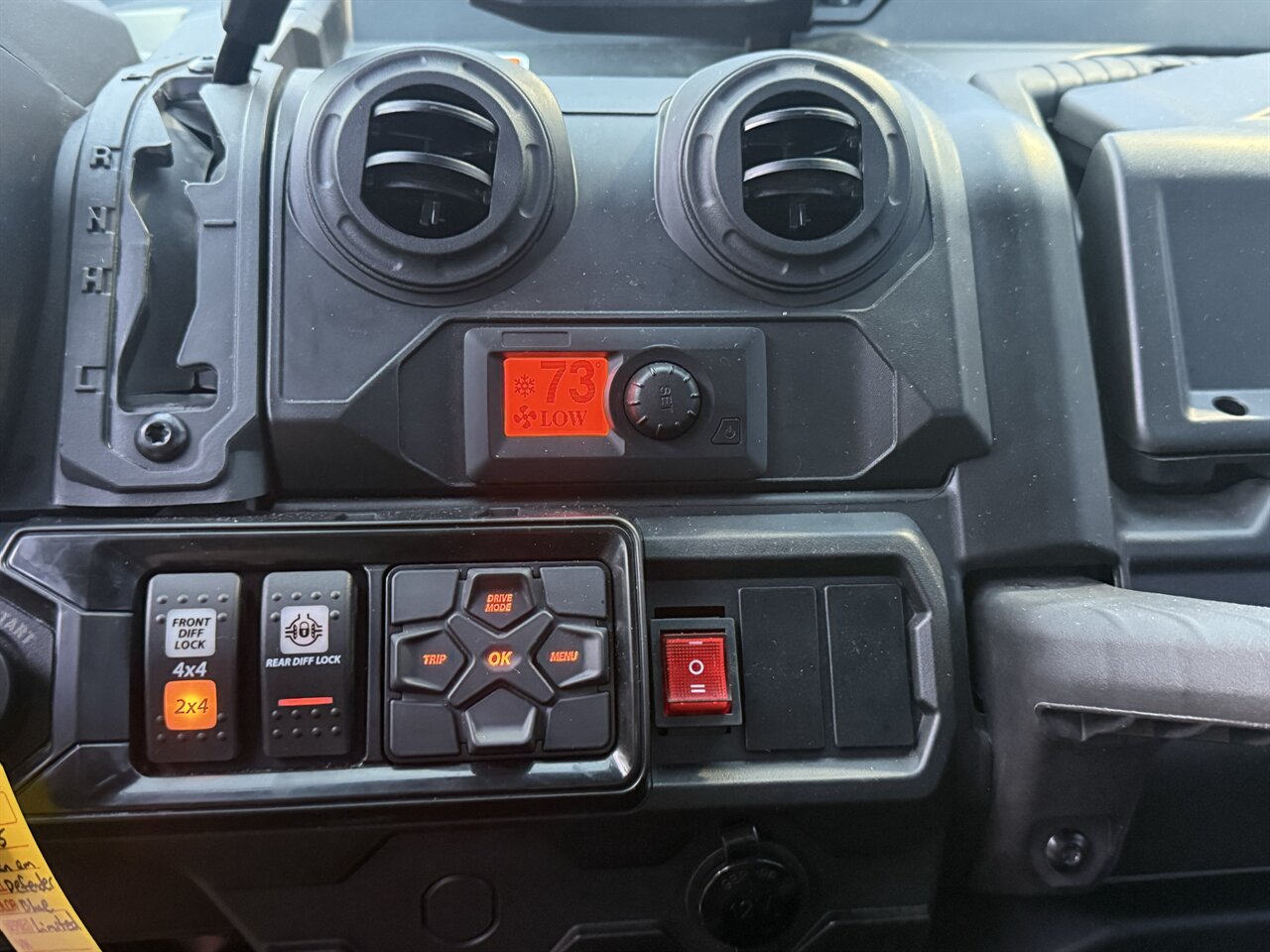 2025 Can-Am Defender MAX Limited HD10   - Photo 14 - Martin, TN 38237