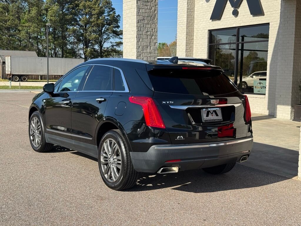 2017 Cadillac XT5 Premium Luxury   - Photo 9 - Martin, TN 38237