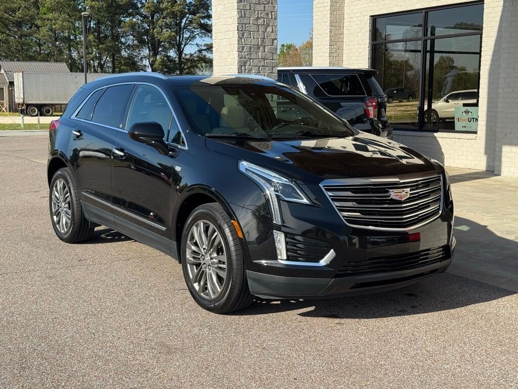 2017 Cadillac XT5 Premium Luxury   - Photo 17 - Martin, TN 38237