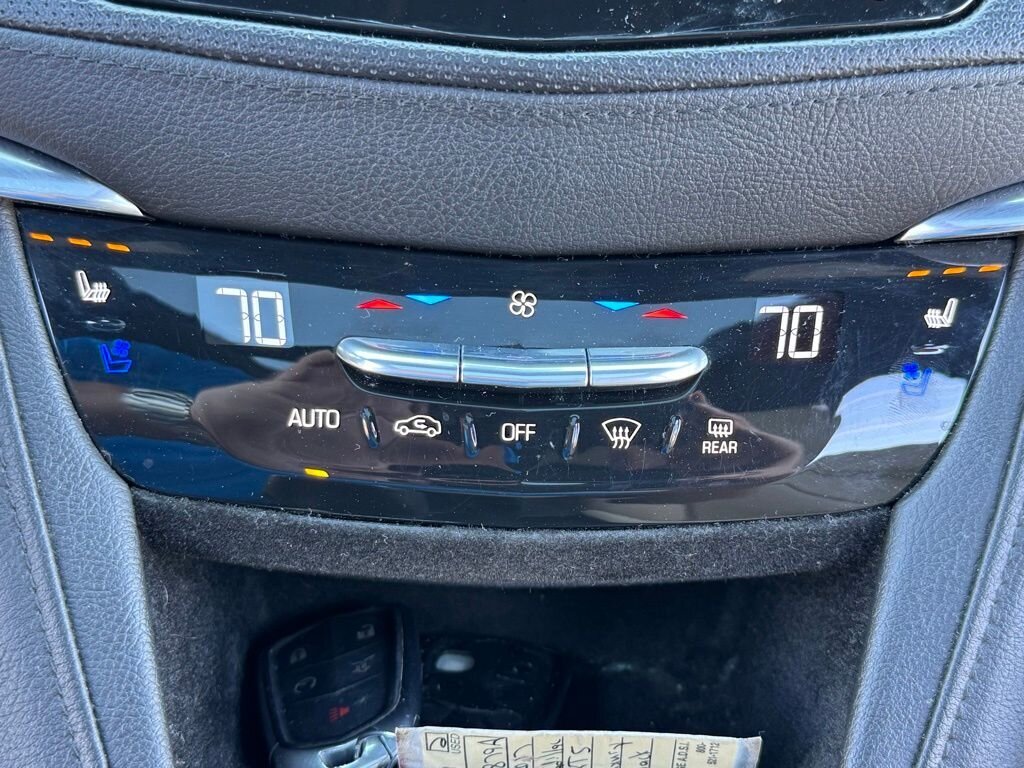 2017 Cadillac XT5 Premium Luxury   - Photo 29 - Martin, TN 38237