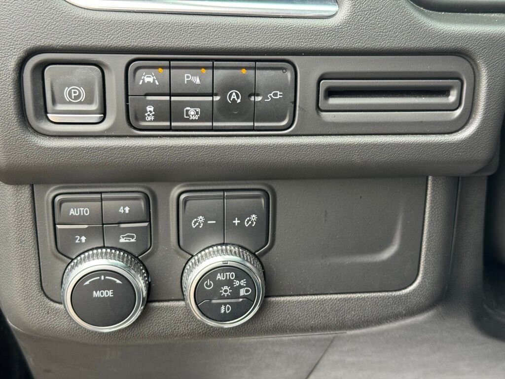 2022 GMC Yukon SLT - Photo 33 - Martin, TN 38237