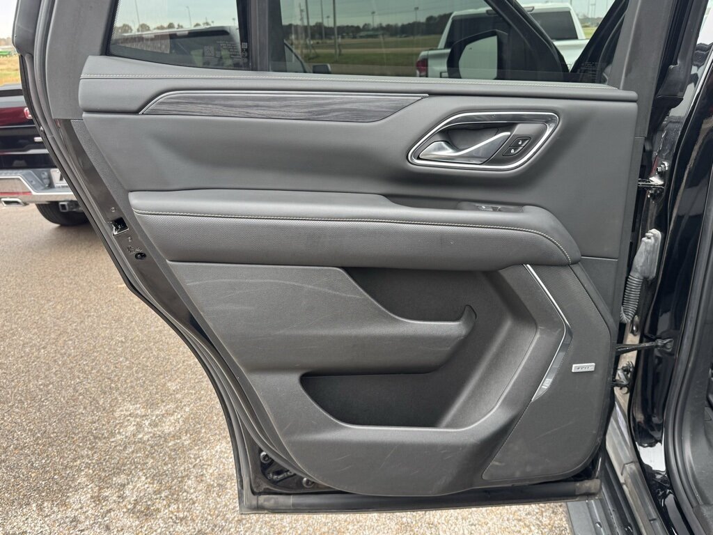 2022 GMC Yukon SLT - Photo 38 - Martin, TN 38237