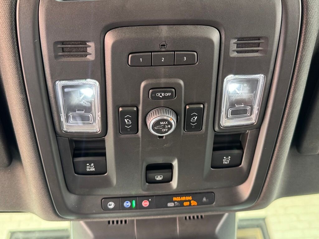 2023 Cadillac Escalade Premium Luxury   - Photo 36 - Martin, TN 38237