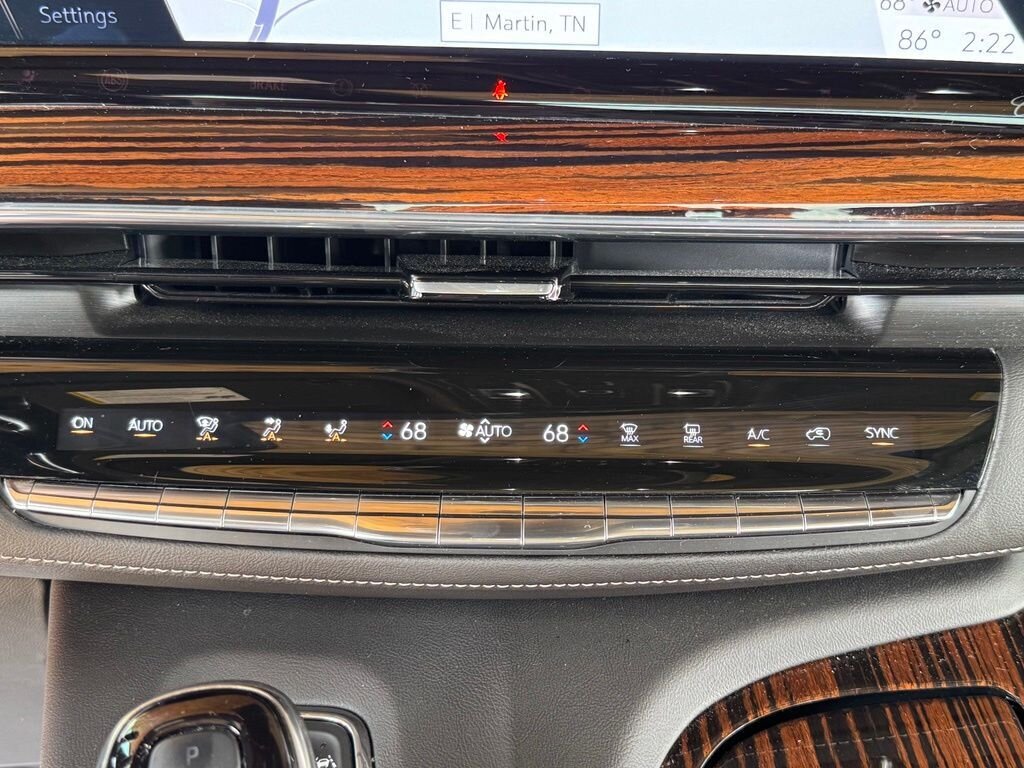 2023 Cadillac Escalade Premium Luxury   - Photo 30 - Martin, TN 38237