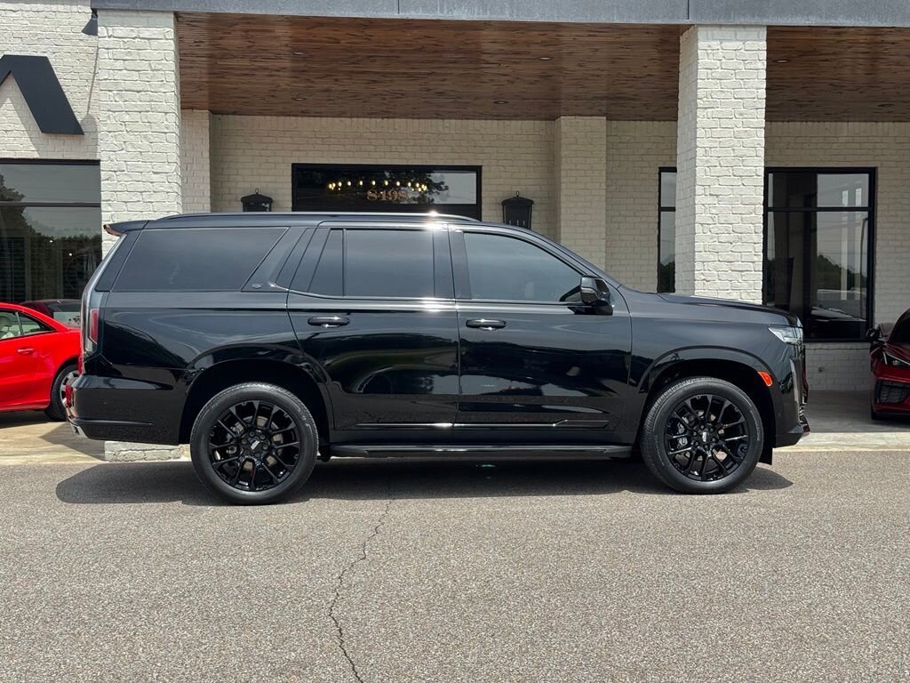 2023 Cadillac Escalade Premium Luxury   - Photo 16 - Martin, TN 38237
