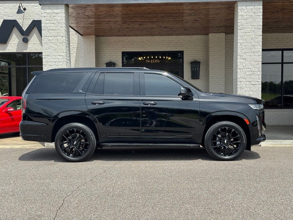 2023 Cadillac Escalade Premium Luxury   - Photo 17 - Martin, TN 38237