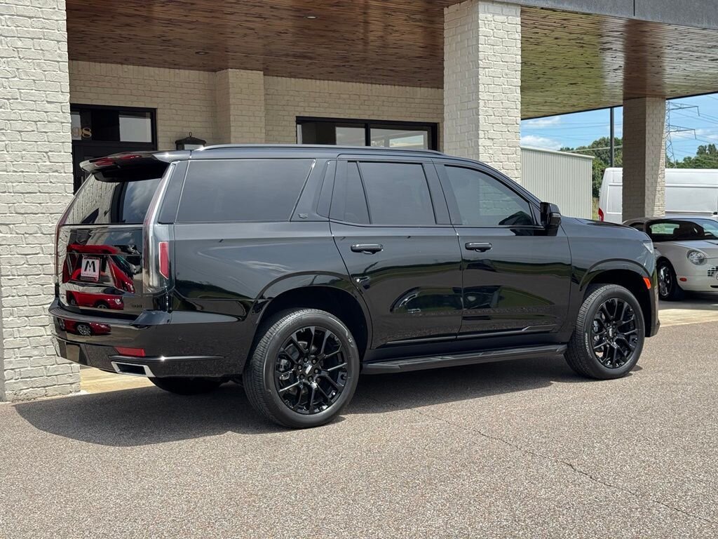 2023 Cadillac Escalade Premium Luxury   - Photo 14 - Martin, TN 38237