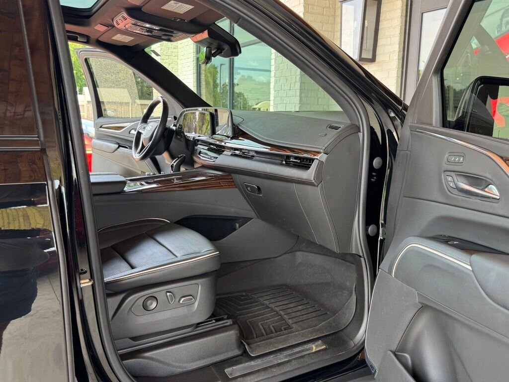 2023 Cadillac Escalade Premium Luxury   - Photo 48 - Martin, TN 38237