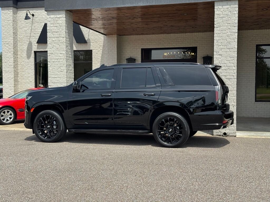 2023 Cadillac Escalade Premium Luxury   - Photo 8 - Martin, TN 38237