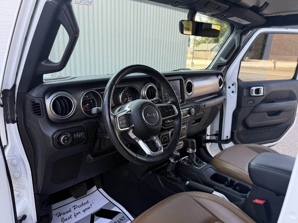 2020 Jeep Gladiator Rubicon photo 21