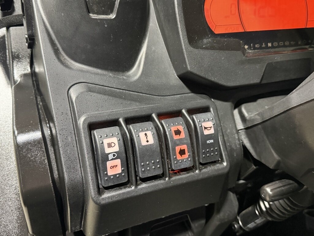 2024 Can-Am Defender MAX Limited HD10   - Photo 13 - Martin, TN 38237