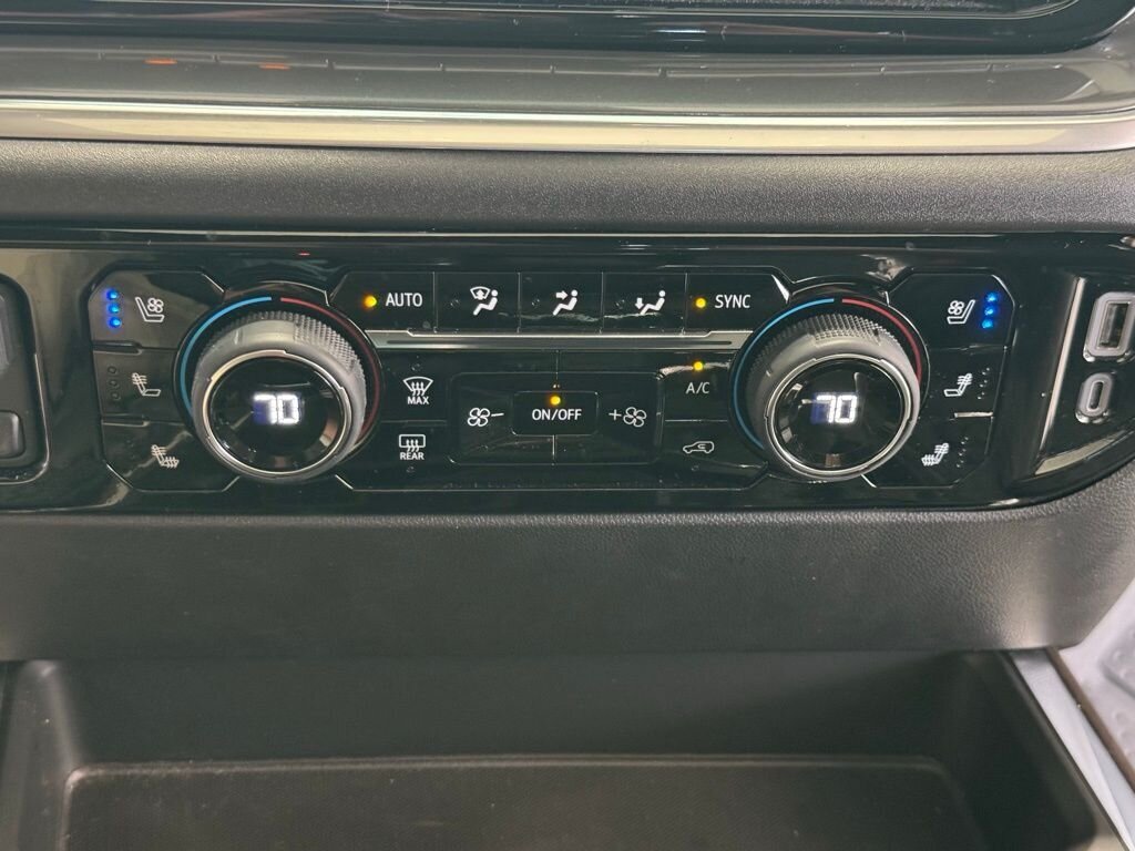 2024 Chevrolet Silverado 1500 High Country   - Photo 30 - Martin, TN 38237