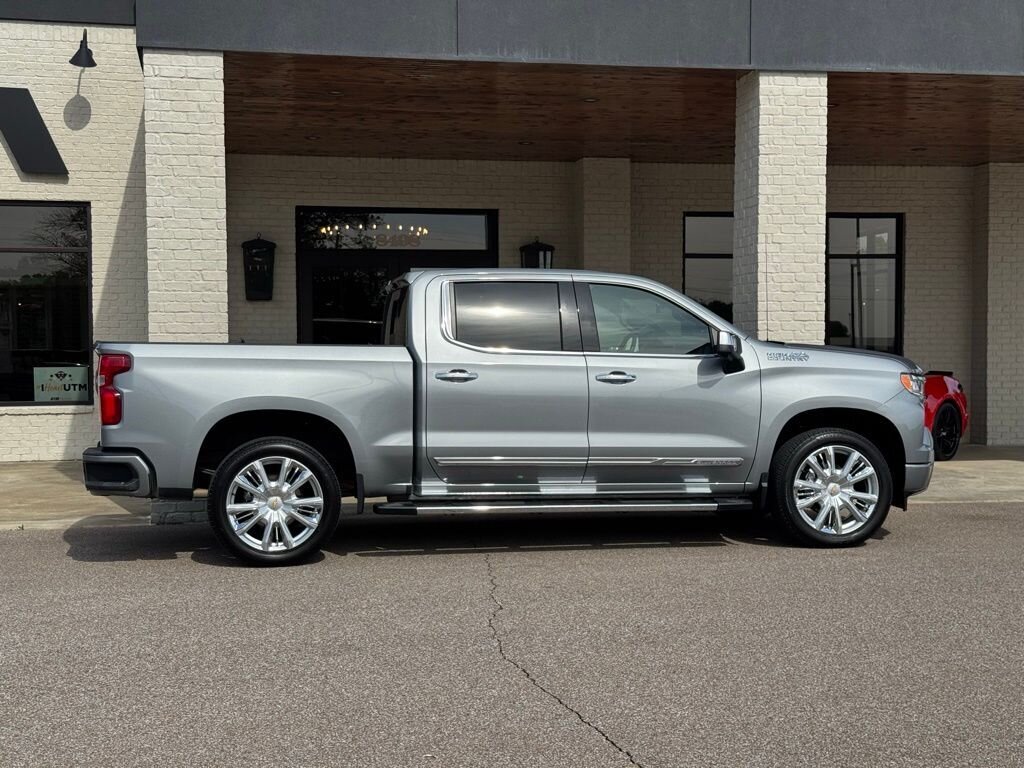 2024 Chevrolet Silverado 1500 High Country   - Photo 16 - Martin, TN 38237