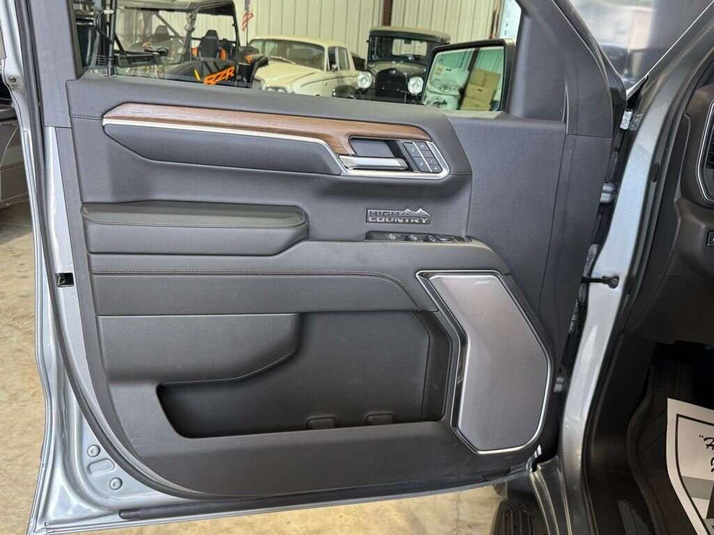2024 Chevrolet Silverado 1500 High Country   - Photo 38 - Martin, TN 38237