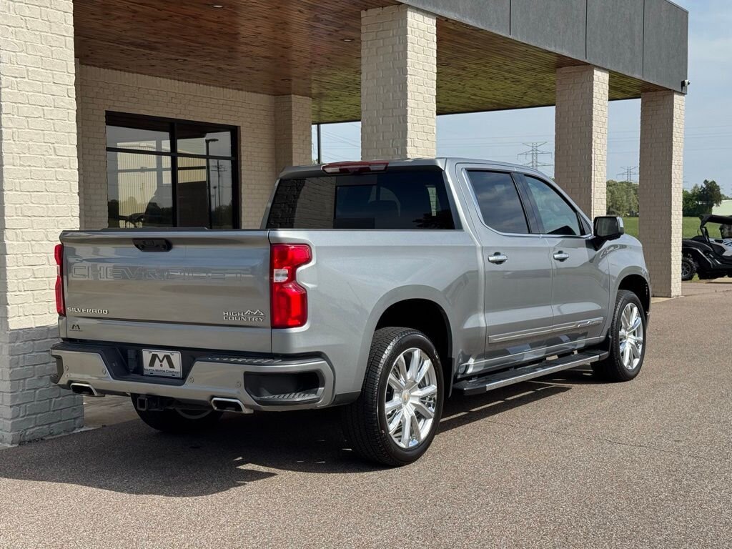 2024 Chevrolet Silverado 1500 High Country   - Photo 13 - Martin, TN 38237