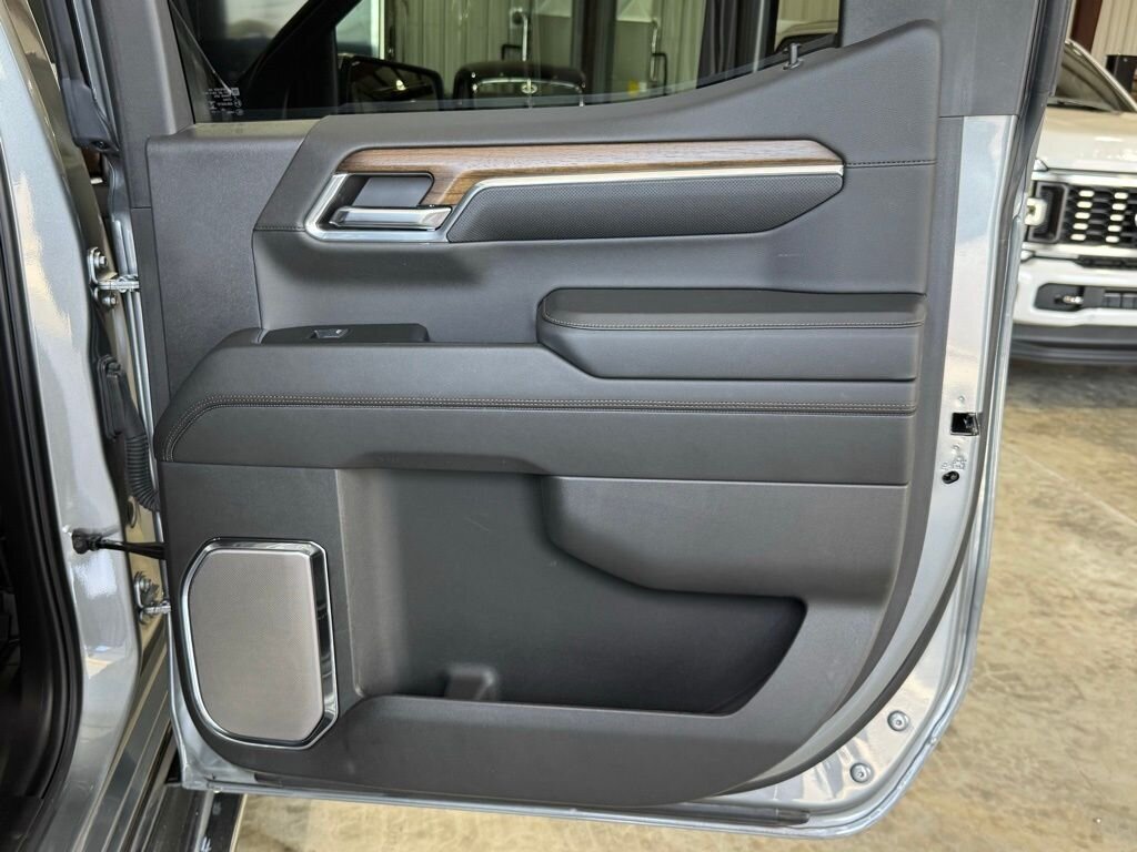 2024 Chevrolet Silverado 1500 High Country   - Photo 44 - Martin, TN 38237