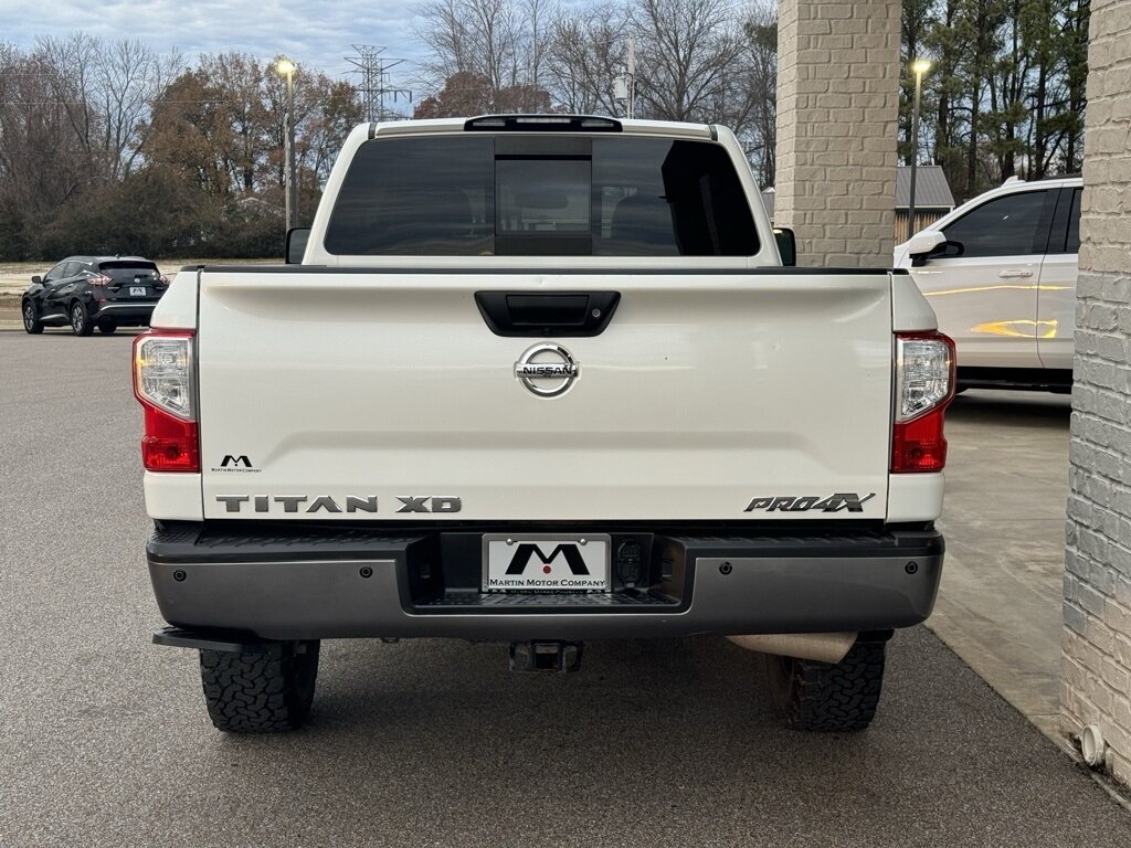 2018 Nissan Titan XD PRO-4X   - Photo 11 - Martin, TN 38237