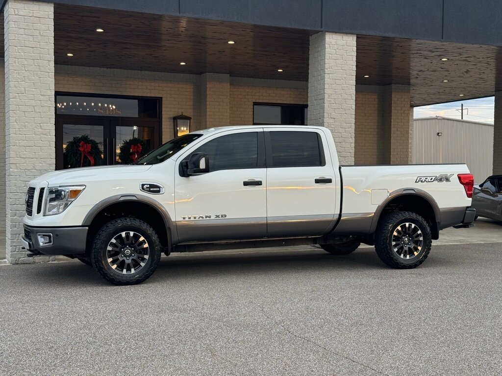 2018 Nissan Titan XD PRO-4X   - Photo 5 - Martin, TN 38237